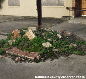 Generator shop debris