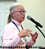 Sandra Smith addresses the Lake City, City Council