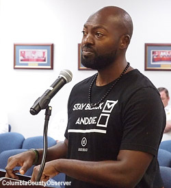 Sylvester Warren III addresses the Council