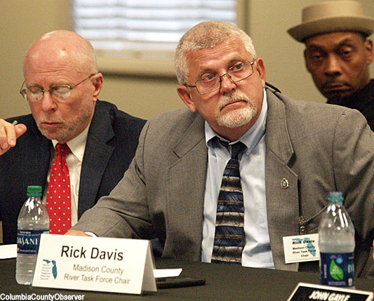 Madison County's Rick Davis, Scott Koons on left